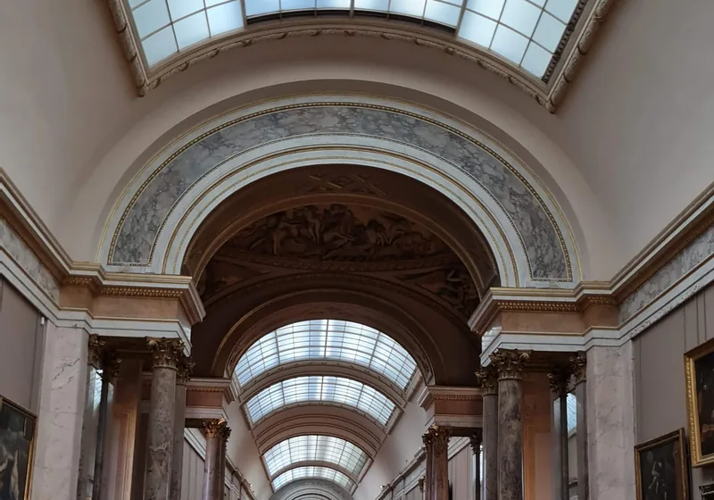 Private museum and palace tours: the Louvre, Orsay and Versailles